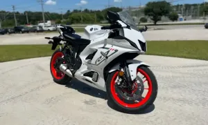 2023 yamaha R7