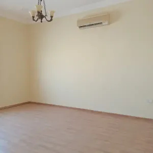 للبيع فيلا راقية في مقابه