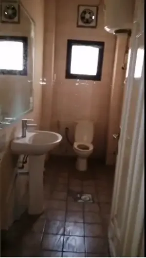 صالون نسائي للإيجار بمنطقة العدلية   ladies saloon for rent in adlyia area