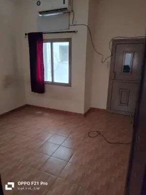 Flat for rent in suqaya area near salmanyia hospital  شقة للإيجار بمنطقة السقية بالقرب من مستشفى السلمانية