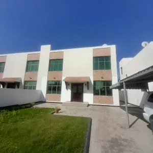 Compound Villa for rent in sanad nasfa فيلا. في كومبوند سكني في منطقه سند