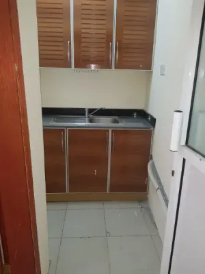 Studio flat for rent in ras ruman near zinj exchange   شقة ستوديو للإيجار بمنطقة رأس الرمان