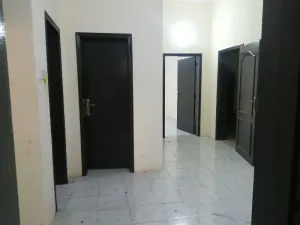 Flat for rent in bukawarah riffaa near to Ramez 3bedrooms