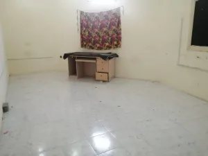 Flat for rent in bukawarah riffaa near to Ramez 3bedrooms