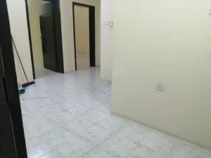 Flat for rent in bukawarah riffaa near to Ramez 3bedrooms
