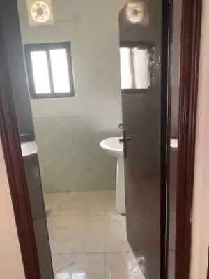 Flat for rent in Zinj Area near to aljazeera cold store &Al-Ahli clup